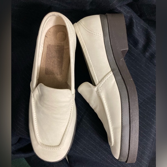 NINE WEST Leather Loafers Size 8M NWOT - Picture 3 of 8